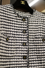 Vintage Classic Black & White Tweed Jacket FR42 Fits Like 38/40 1997