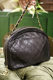 Vintage Chanel Lambskin Quilted Leather Hand bag