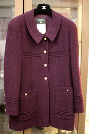 Vintage Chanel Plum Colour Wool Boucle Jacket Size FR40 Medium Length