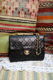 Vintage Chanel Mini Quilted Purse 20cm Wide