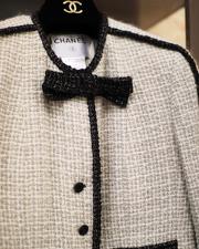 Pre Owned Chanel Ivory Tweed x Black Metallic Trim Black Bow Jacket FR38 2003