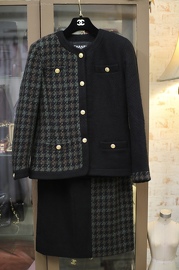 Vintage Chanel Brown And Green Houndstooth Tweed Skirt Suit Jacket Blazer Sz 38 1990s