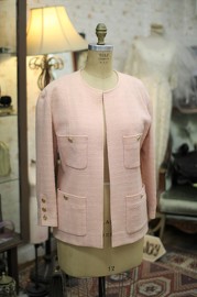 Vintage Chanel Baby Pink Jacket 80s FR40 Oversized Style