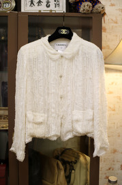 Pre Owned Chanel Ivory Light weighted Jacket 2007 Cruise Collection FR42