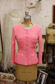 Vintage Chanel Pink Tweed Jacket FR34 1995
