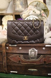 Vintage Chanel Brown Caviar Diana Flap Bag 25cm