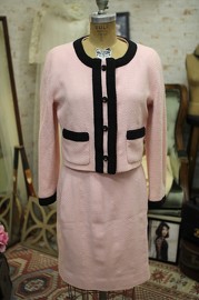 Vintage Chanel Pink Wool Skirt Suit FR38 80s