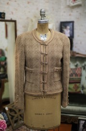 Pretty Vintage Chanel Camel Tweed Wool Skirt Set FR36 1983