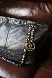 Vintage Chanel Black Lambskin Tote Bag with Zip from 1990