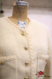 Vintage Chanel Ivory Boucle Wool Jacket FR38 From 80s