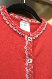 Pre Owned Chanel Coral Red Cashmere Cardigan FR38 2006