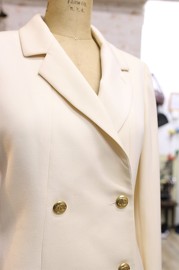 Rare Vintage Chanel Ivory Double Breasted Blazer With 1inch CC Golden Buttons On The Front FR42 90s