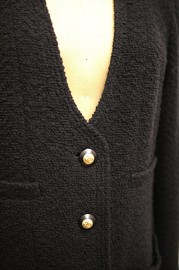 Vintage Chanel Black V Neck Tweed Fitted Jacket FR42 1993