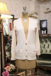 Pre Owned Chanel Ivory Wool Cardigan FR36 2007
