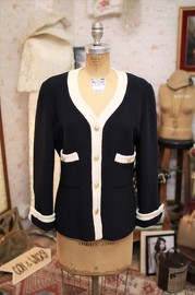 Vintage Chanel Navy x White Wool Jacket FR36 from 80s Fits FR38 Gals More