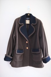 Vintage Chanel Brown x Black Quilted Collar and Sleeves Wool Coat FR36 from Late 80s Fits Max FR44 Gals as Oversized  Style