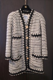 Vintage Chanel Iconic 80s Chanel Black & White Tweed Coat FR40 Fits FR42/44 Gals more