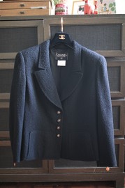 Vintage Chanel Black Boucle Wool Jacket FR46 1997 Spring