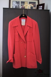 Vintage Chanel Raspberry Red Wool Blazer FR40 1993