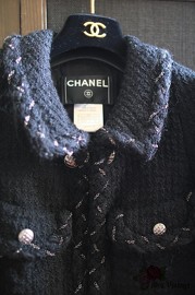 Beautiful Pre Owned Chanel Black Wool Chain-Trimmed Jacket FR38 2007