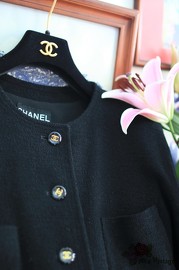 Vintage Chanel Black Boucle Jacket FR44 1995 Spring