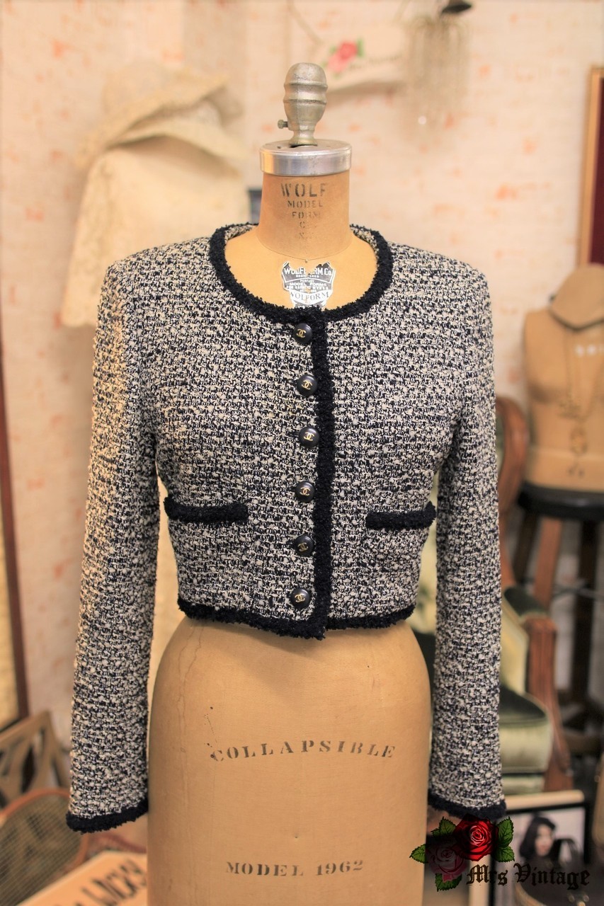 Vintage Chanel Multi-Tweed Cropped Jacket FR36 Fits FR34 Gals 1995 Navy x  White - Mrs Vintage - Selling Vintage Wedding Lace Dress / Gowns &  Accessories from 1920s – 1990s. And many